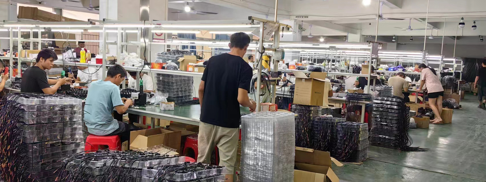 Guangzhou Baobao Lighting Co., Ltd. linha de produção do fabricante